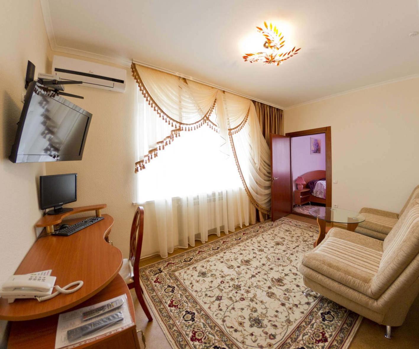 Kristina Hotel Zaporizhia Kültér fotó